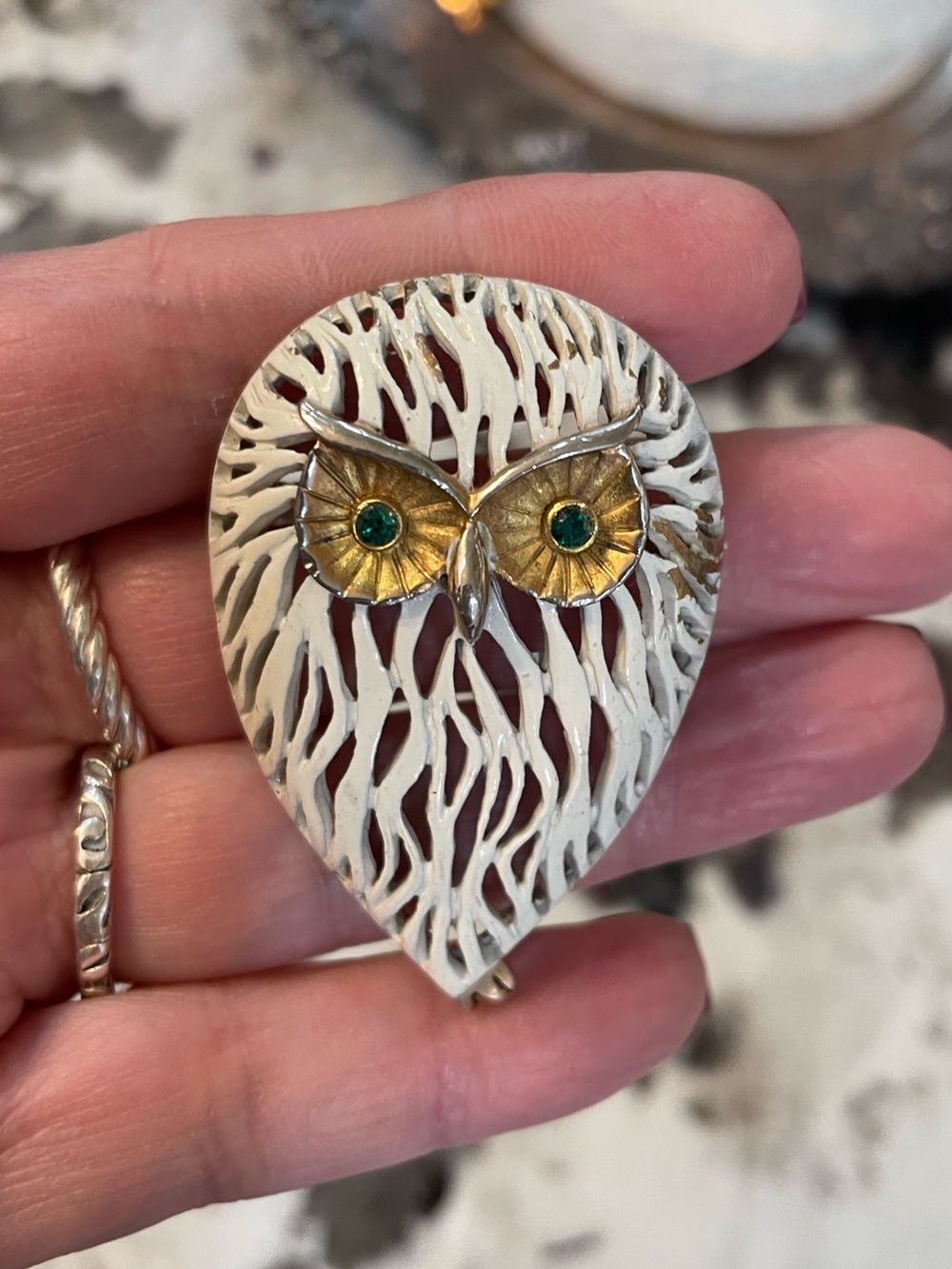 JJ Jonette Owl Filigree Brooch Pin w/Gold-Tone & Green Crystal Eyes Vintage